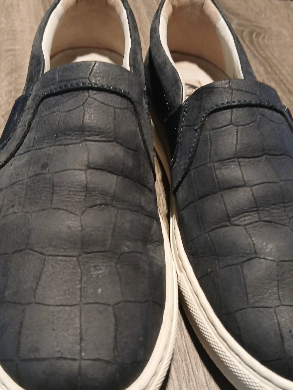 Lanvin Navy Blue Croc-Embossed Suede Slip-On Skate Sneakers - Size EU 38 - Picture 10 of 13